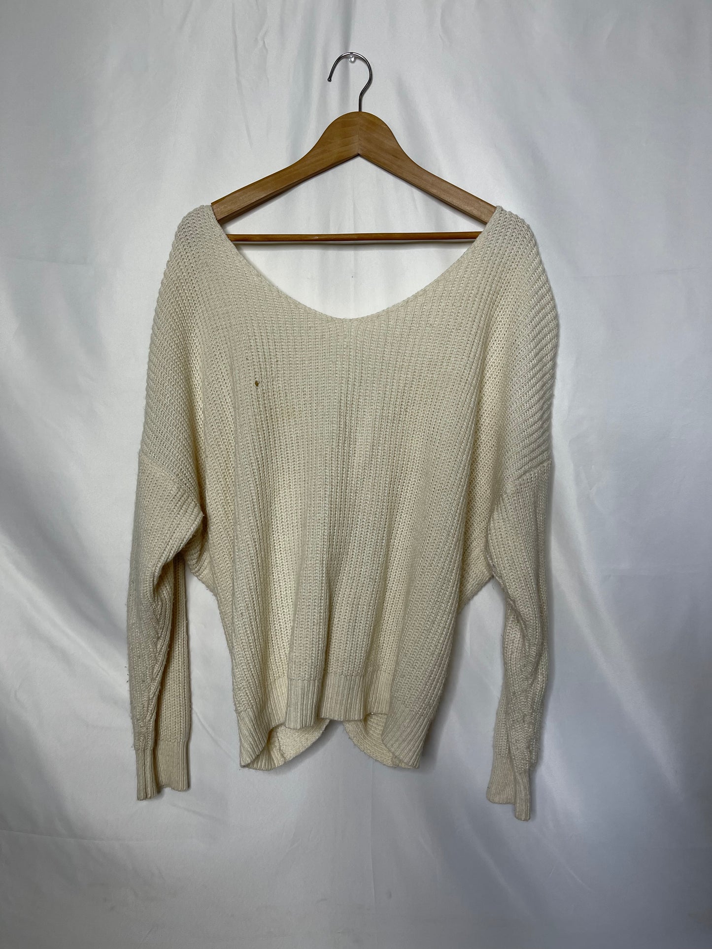2x Off White Knit sweater Top