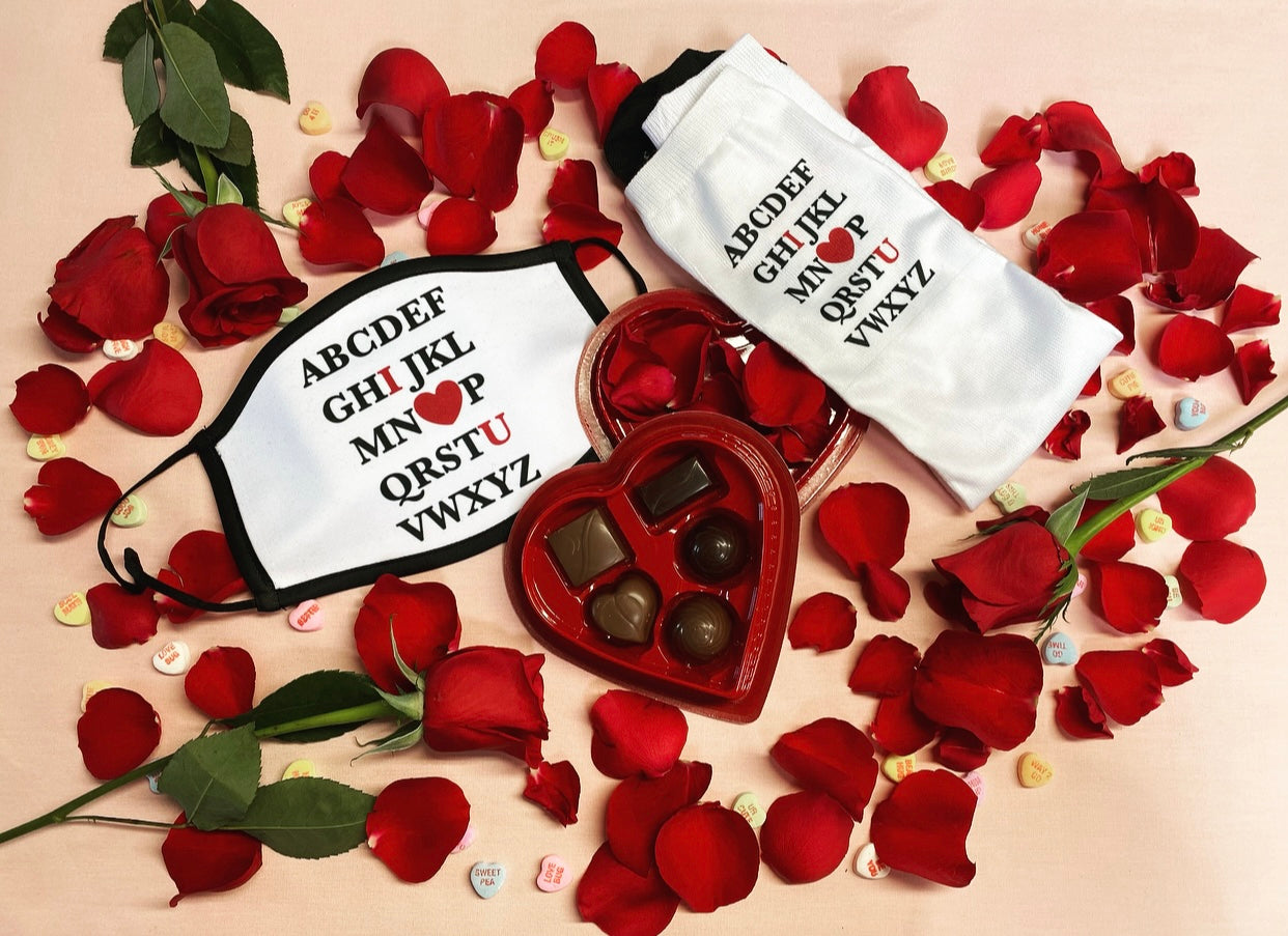 I LOVE U Valentine's Day Mask and Socks Set